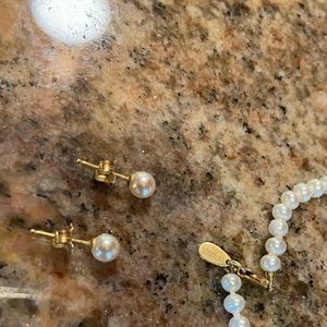 Real pearl earrings
